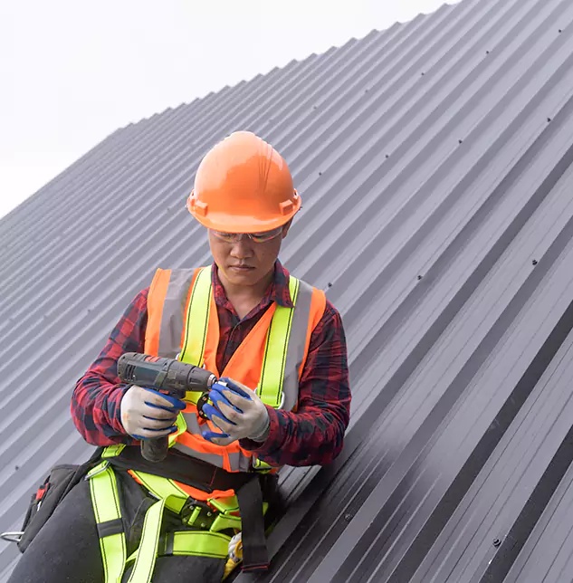 Escondido's Tin Roof Restoration Experts: Stopping Every Tin Roof Problem