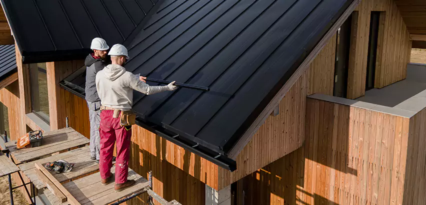 Metal Roof Maintenance in Escondido