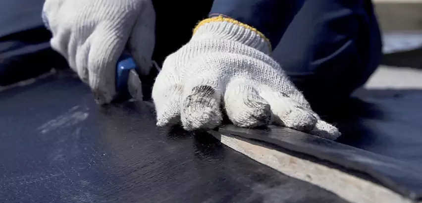Rubber Roof Seam Repair in Escondido